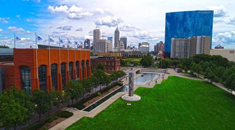 White River State Park is a 250-acre green space in downtown Indianapolis surrounded by museums, shops, restaurants and other cultural attractions. Photos: Visit Indy