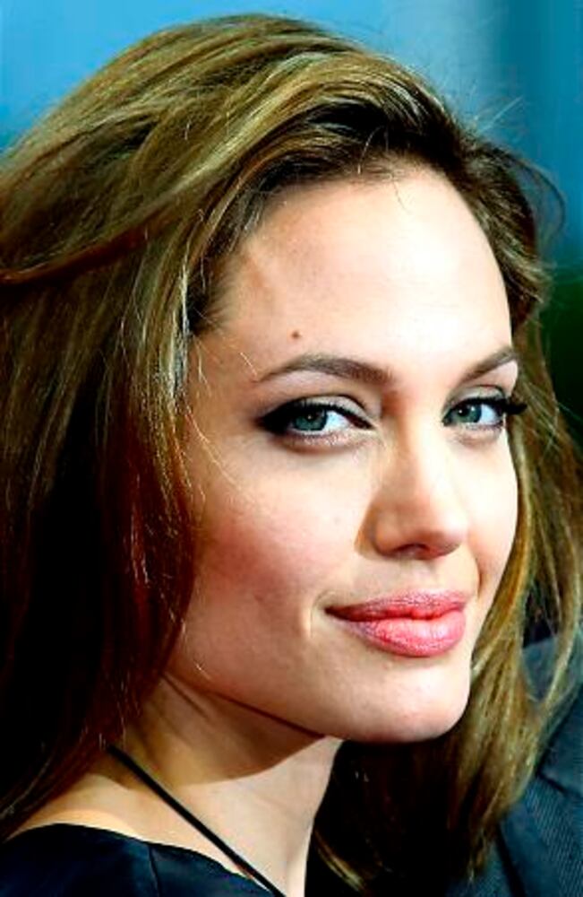 Hot Hollywood Moms