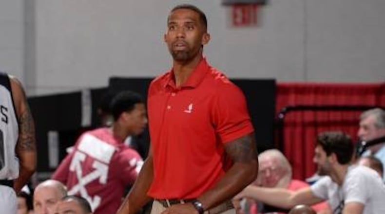 Charles Lee will join Mike Budenholzer with the Bucks.