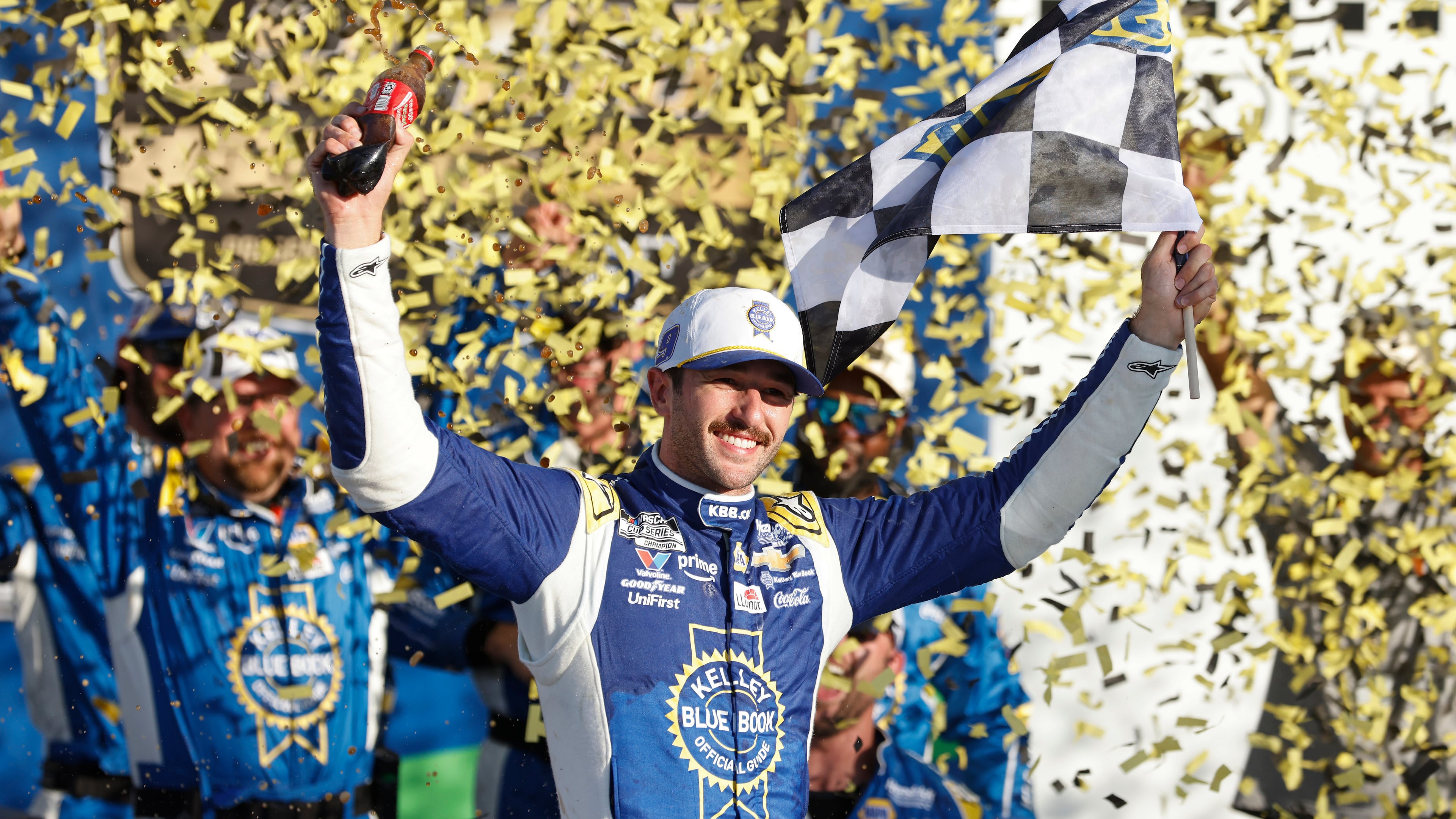 Chase Elliott celebrates in Victory Lane after winning a NASCAR Cup Series auto race at Kansas Speedway in Kansas City, Kan., Sunday, Sept. 28, 2025. (AP Photo/Colin E. Braley)