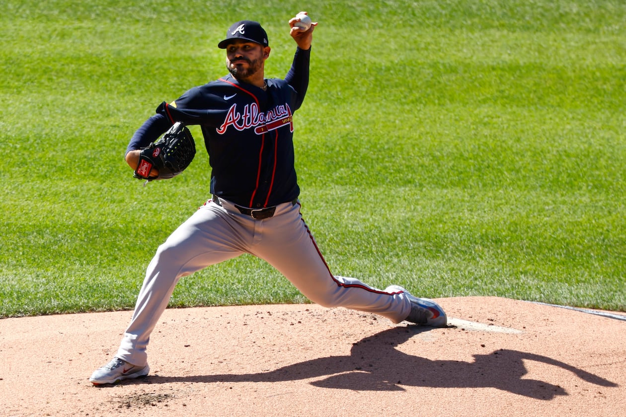 Atlanta Braves pitcher Martín Pérez throws during the first inning of a baseball game against the New York Mets, Saturday, June 13, 2026, in New York. (AP Photo/Noah K. Murray)
