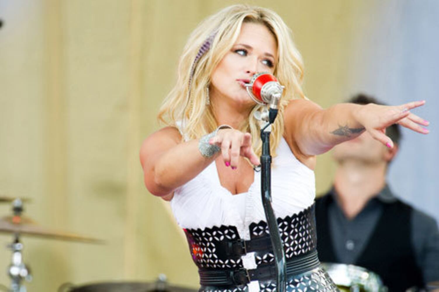 Miranda Lambert performs on 'GMA'