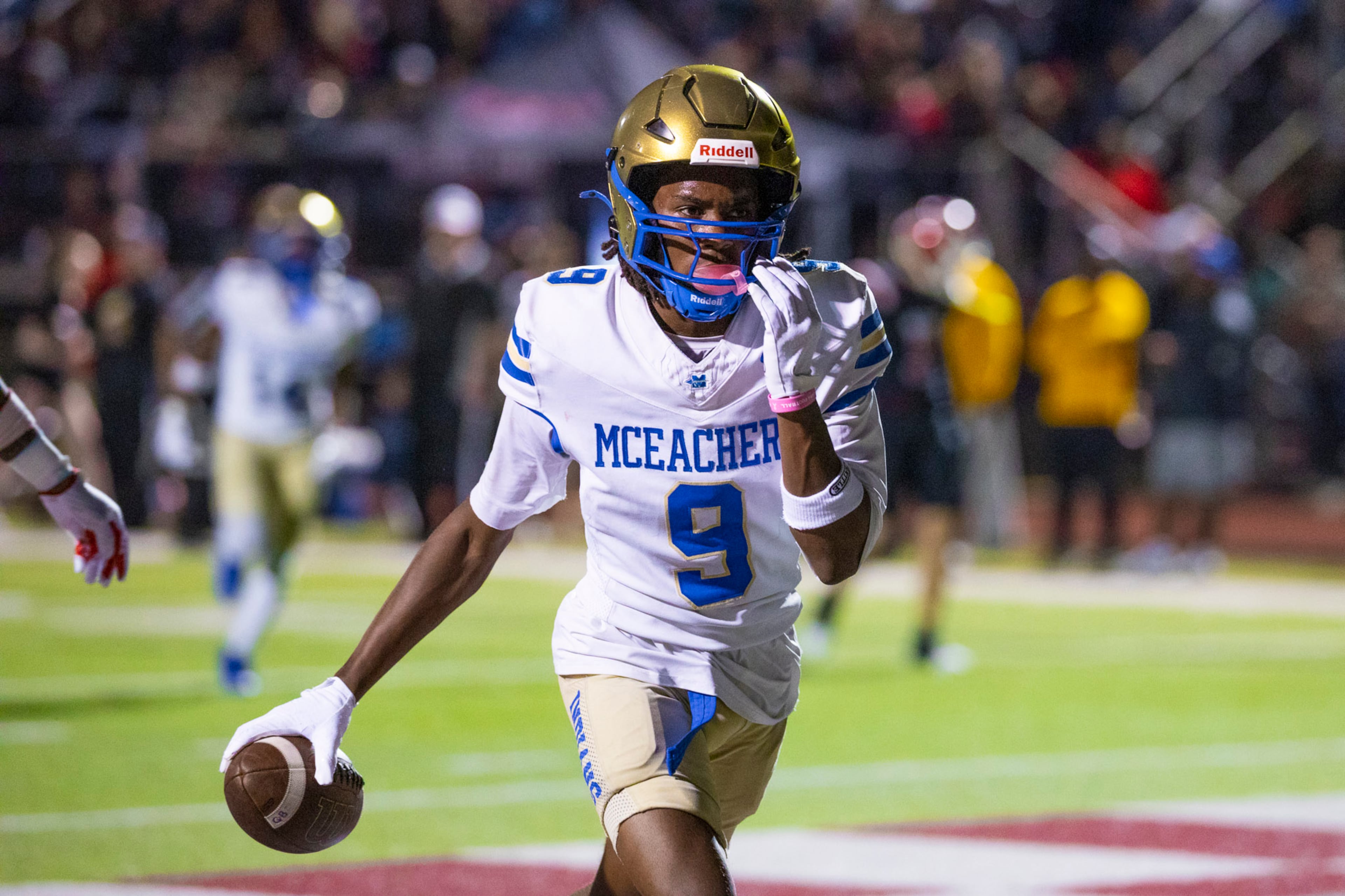 McEachern ATH Jacorey Shockley (9) celebrates a touchdown against Hillgrove at Cobb Energy Hillgrove Stadium in Powder Springs, GA on Friday, October 17th, 2025. (Oscar Guevara Saenz for the AJC)
