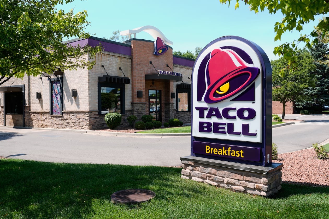 A Taco Bell fast food restaurant is shown Tuesday, July 14, 2026, in Taylor, Mich. (AP Photo/Paul Sancya)