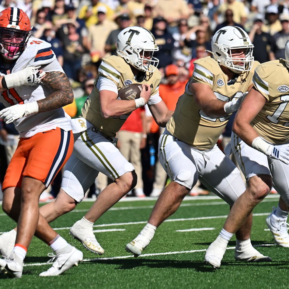 After a bye weekend, Haynes King (center) and 8-1 Georgia Tech look to get back to their winning ways at 3:30 p.m. Saturday at Boston College. (Hyosub Shin/AJC)