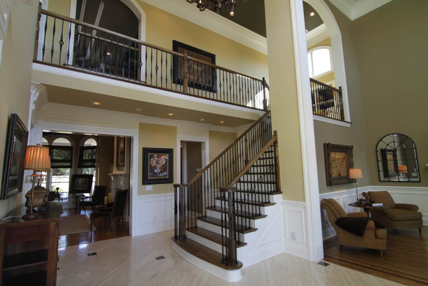 Franklin, Tenn., estate has billiards/media room, 3 wet bars