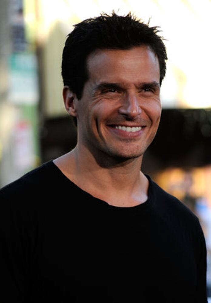 Angelic smiles at 'Orphan' premiere