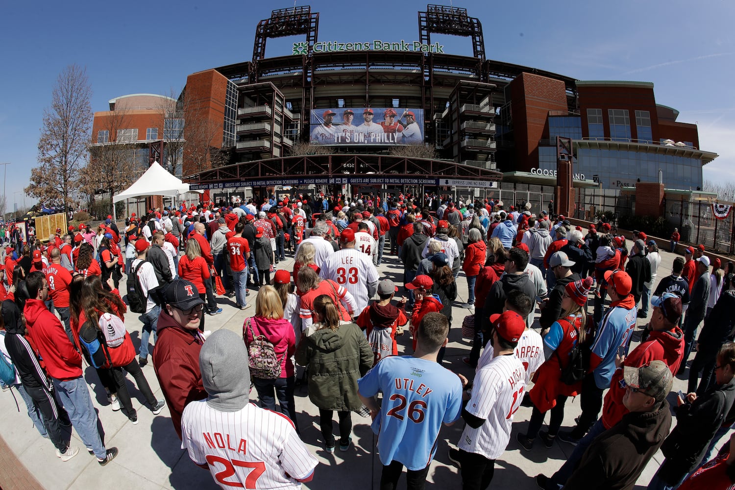 Photos: Braves play the Phillies on Opening Day