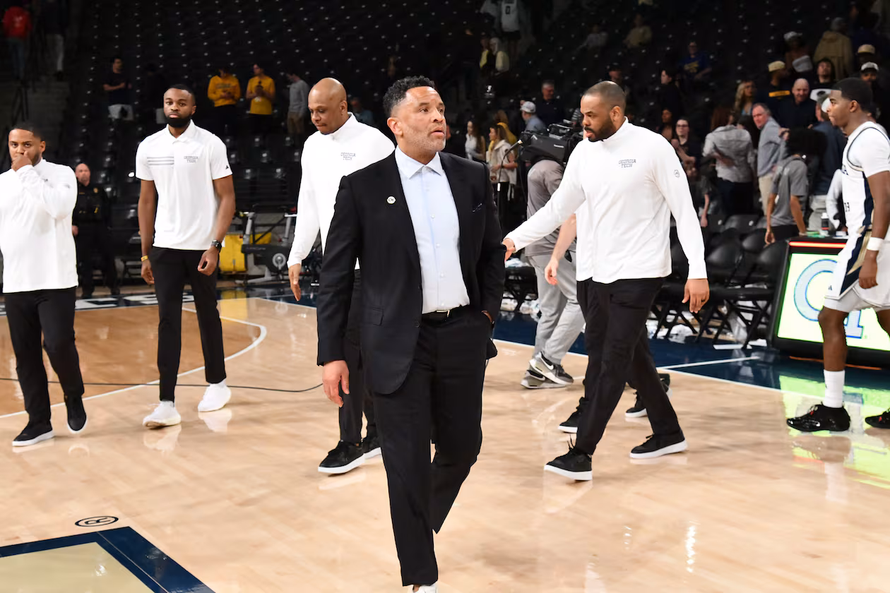 Former Georgia Tech head coach Damon Stoudamire didn't have in-state recruiting success, which led to his subpar tenure in Atlanta. (Hyosub Shin/AJC)