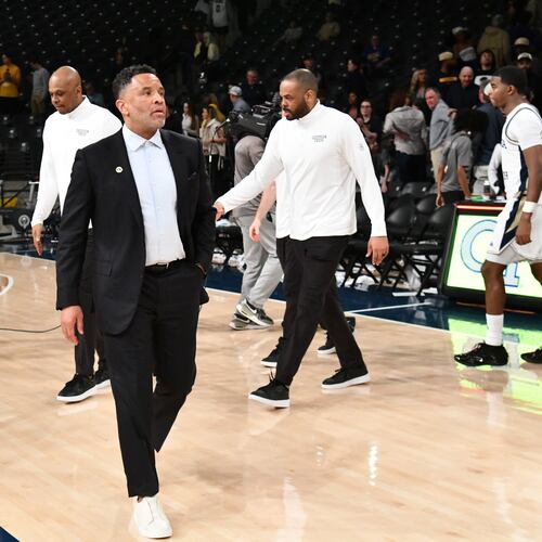 Former Georgia Tech head coach Damon Stoudamire didn't have in-state recruiting success, which led to his subpar tenure in Atlanta. (Hyosub Shin/AJC)