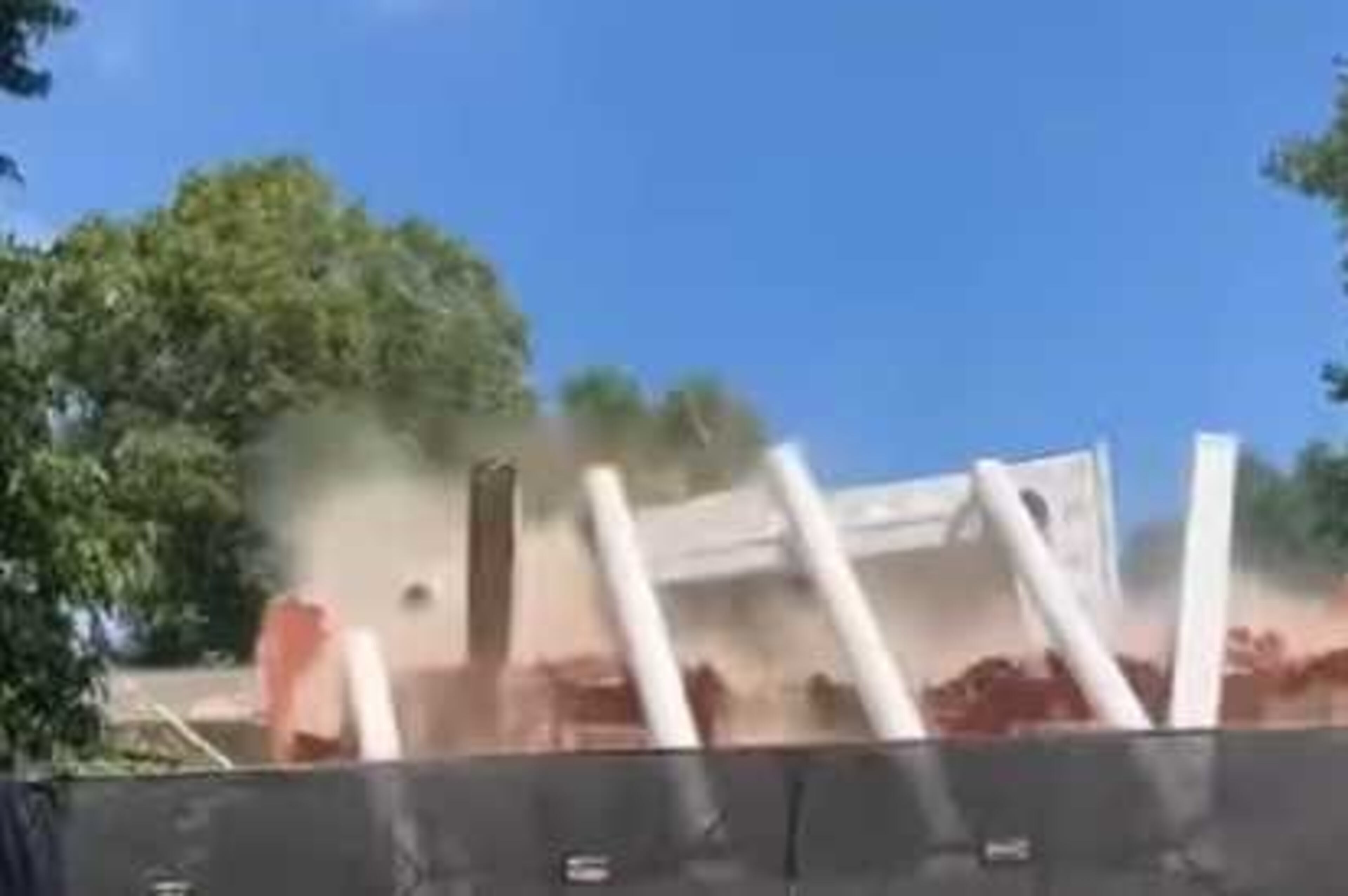 Gresham Building demoliting