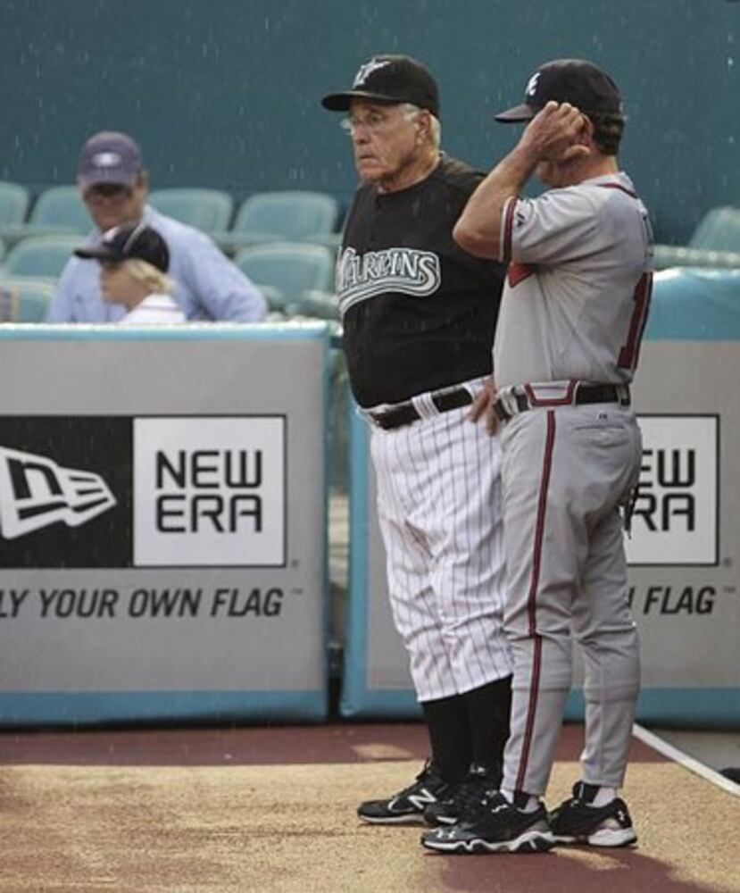 Braves-Marlins: Uggla streak at 30