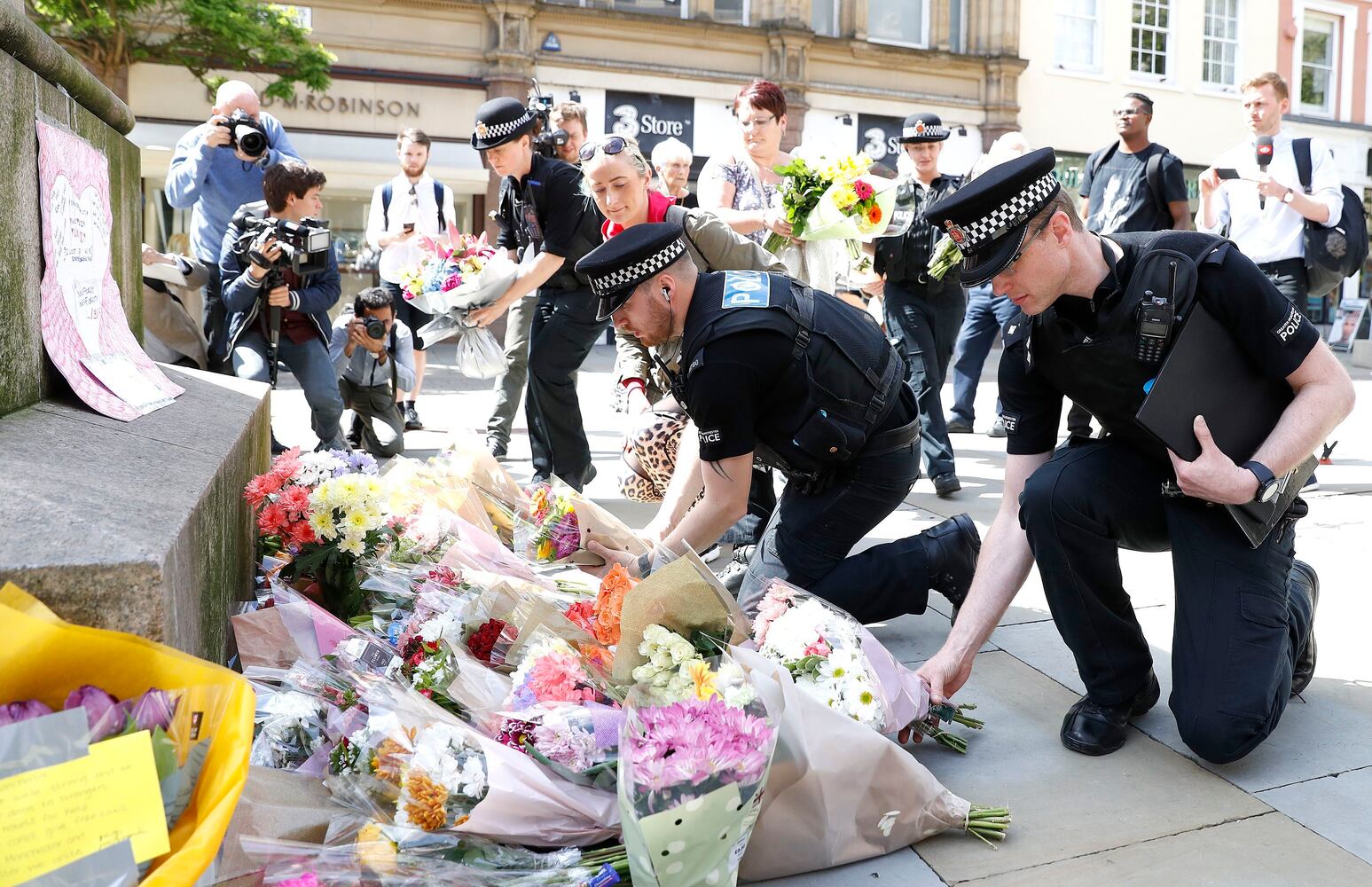 Photos: A day of mourning after Manchester concert attack