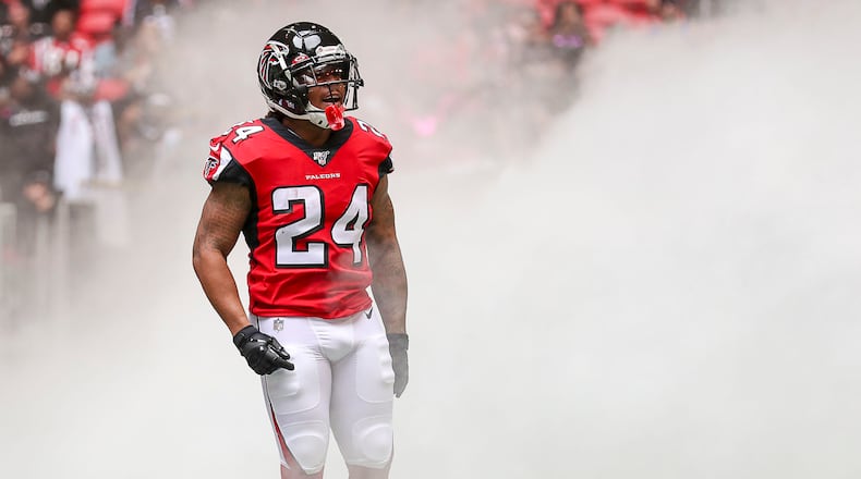 Atlanta Falcons running back Devonta Freeman (24) averaged a career-low 3.6 yards per carry last season.