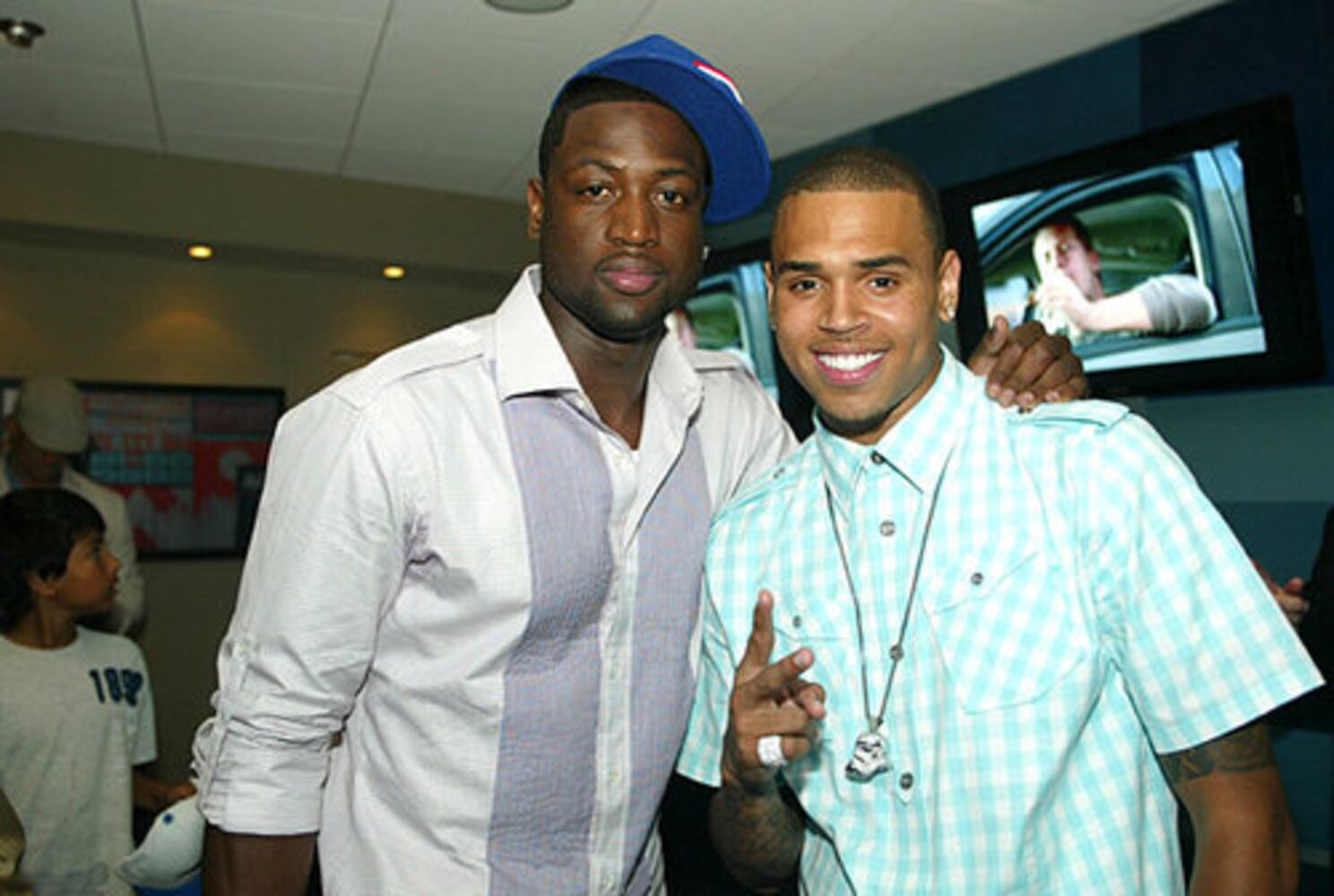Rihanna vs. Chris Brown at Lakers vs. Magic