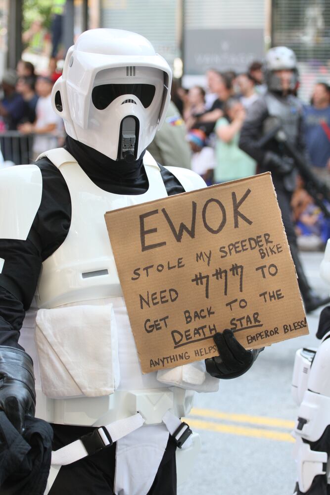 Dragon*Con Parade 2015
