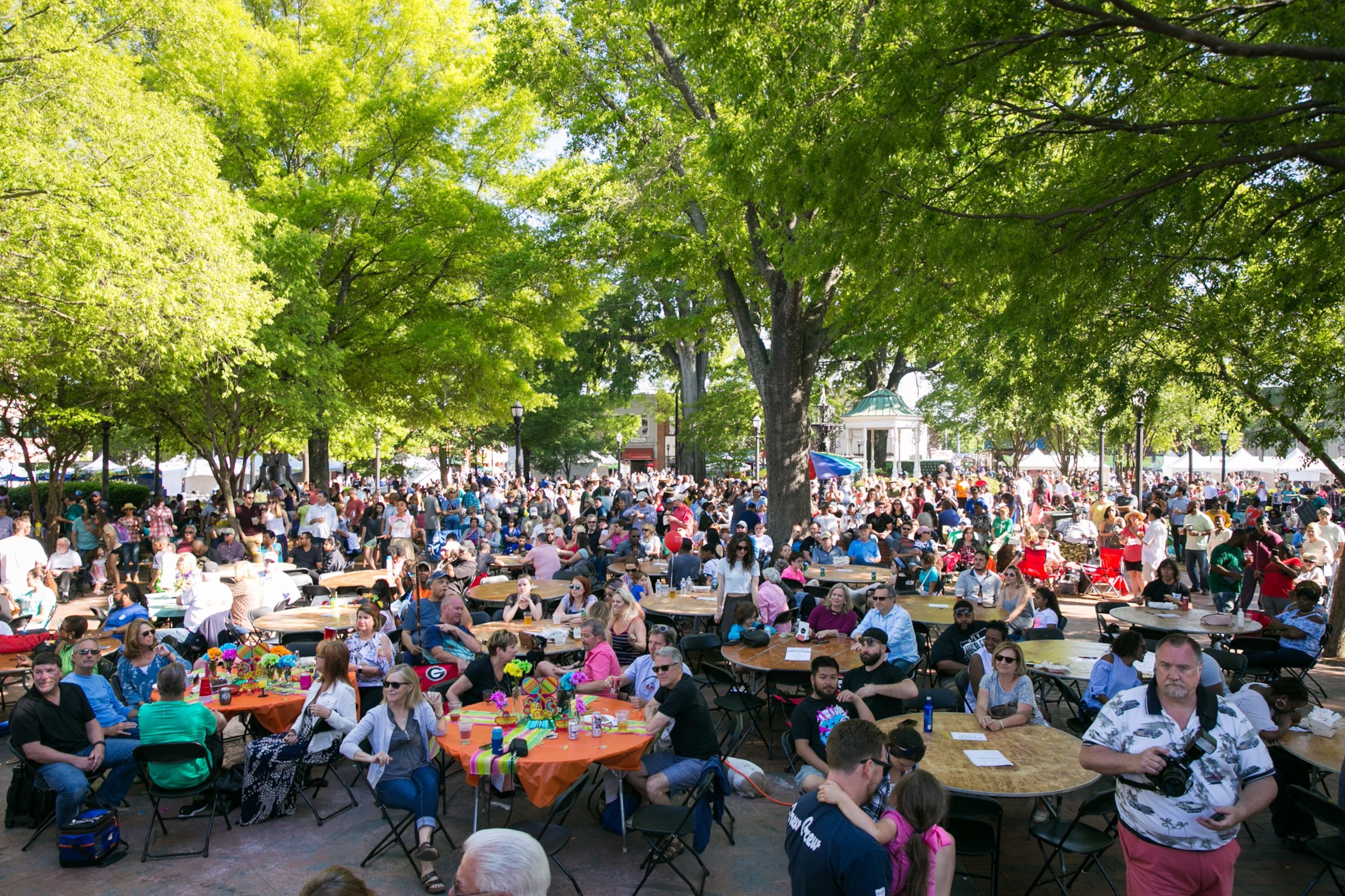 Taste of Marietta draws large crowds to the city’s leafy square each year. (Photo courtesy of Taste of Marietta)