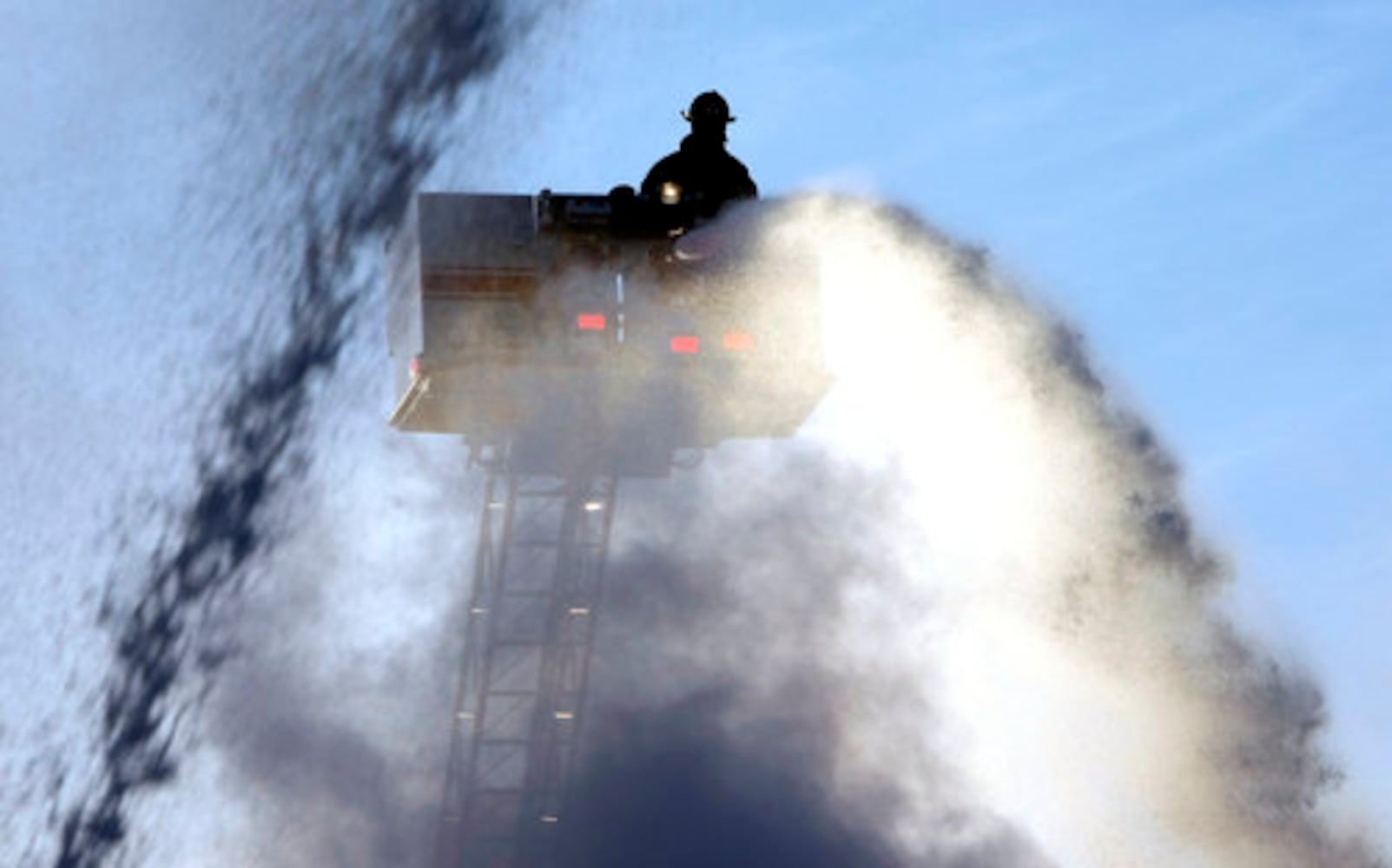 Fire near downtown Fairburn