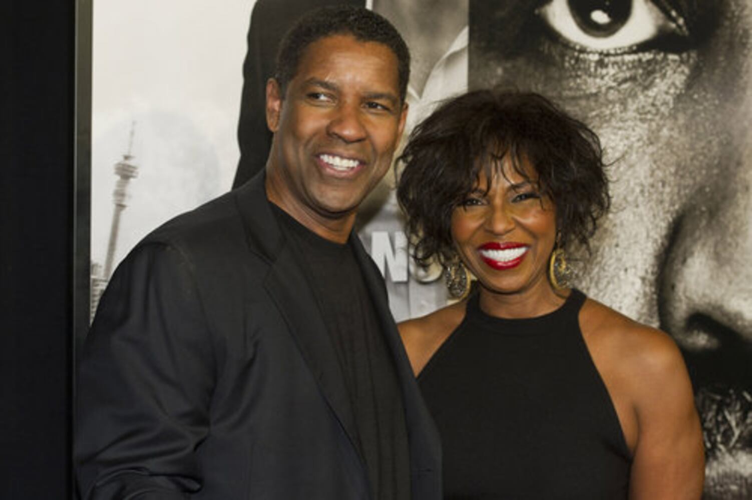 Denzel, Ryan Reynolds at 'Safe House' premiere
