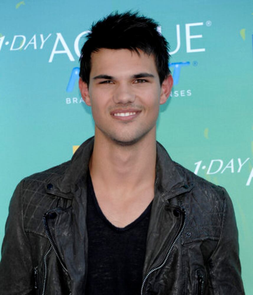 Teen Choice Awards 2011 red carpet