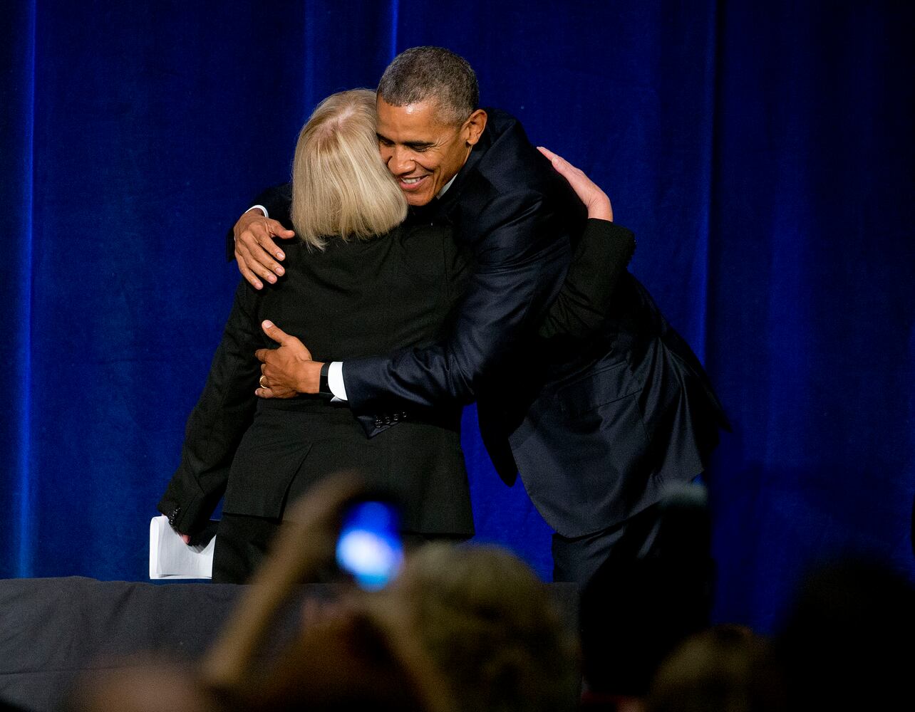 PHOTOS: President Obama visits Roseburg and Seattle