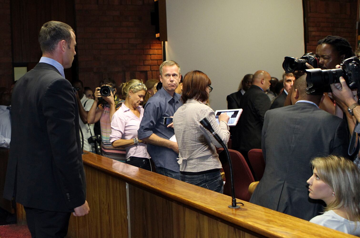 Reeva Steenkamp shot by Oscar Pistorius
