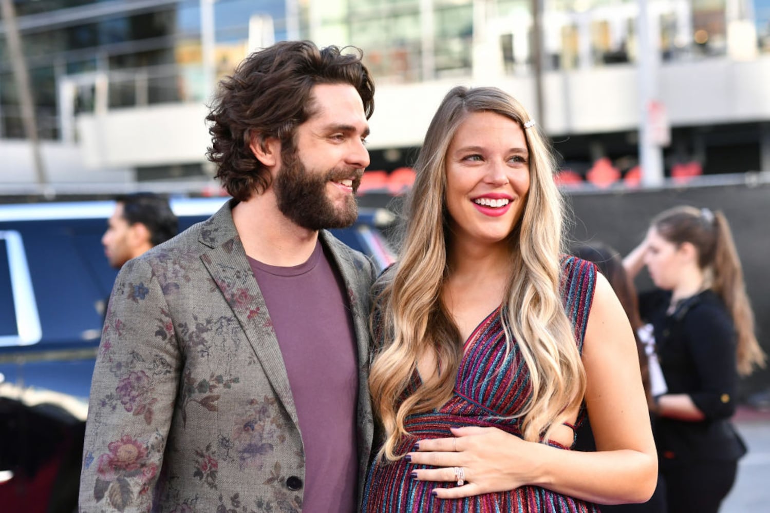 Photos: Taylor Swift stuns at 2019 American Music Awards red carpet