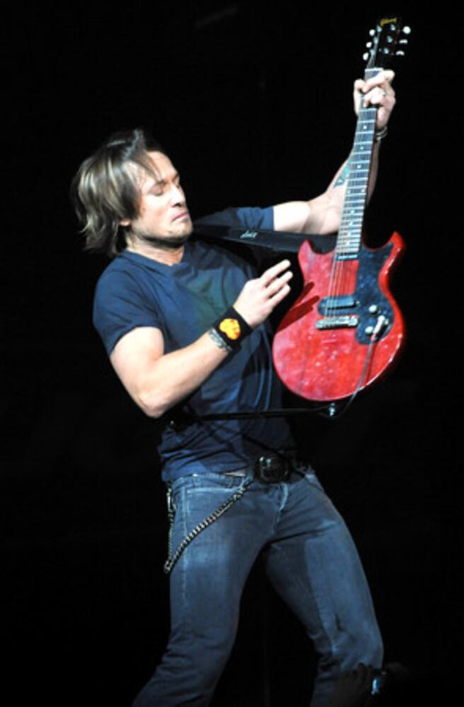 Keith Urban plays Madison Square Garden