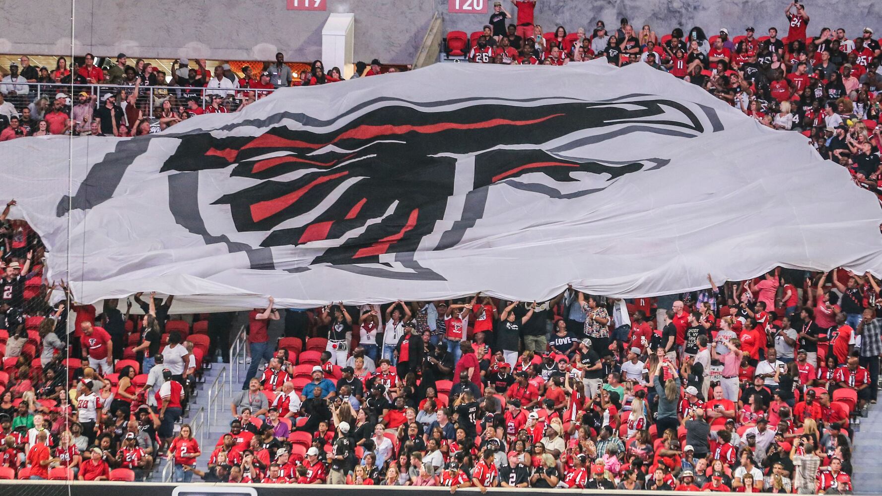 Photos: The scene at the Falcons’ new Mercedes-Benz Stadium