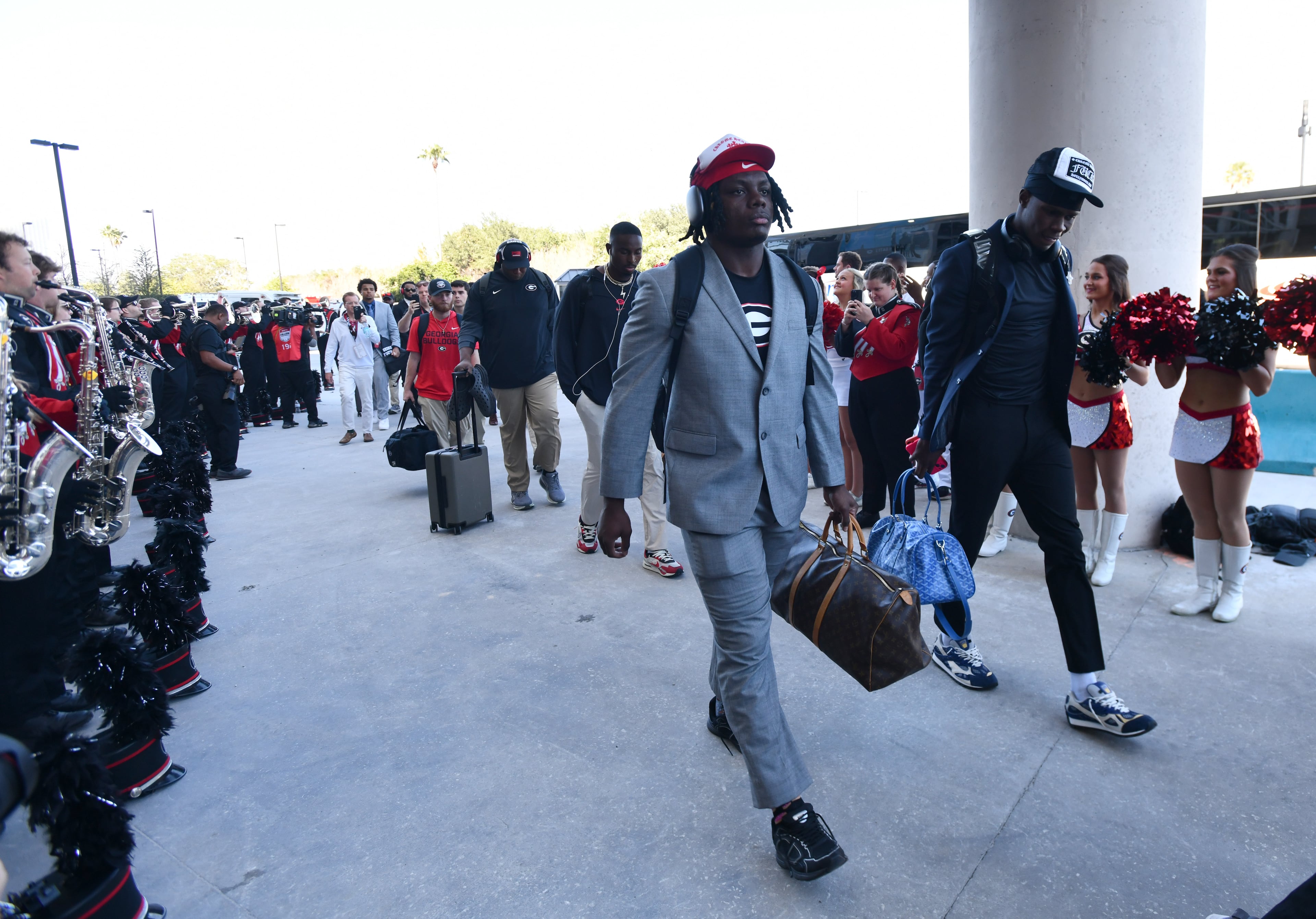 Georgia players and coaching staff arrive prior to an NCAA football game between Georgia and Florida at EverBank Stadium, Saturday, November 1, 2025, Jacksonville, Fla. (Hyosub Shin / AJC)