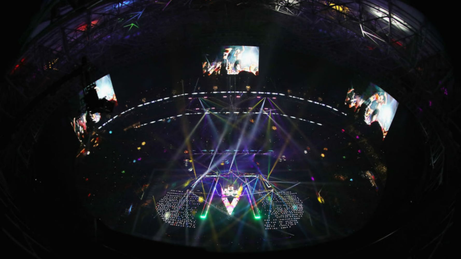 Photos: Maroon 5, Big Boi, Travis Scott underwhelm in Super Bowl 53 halftime show