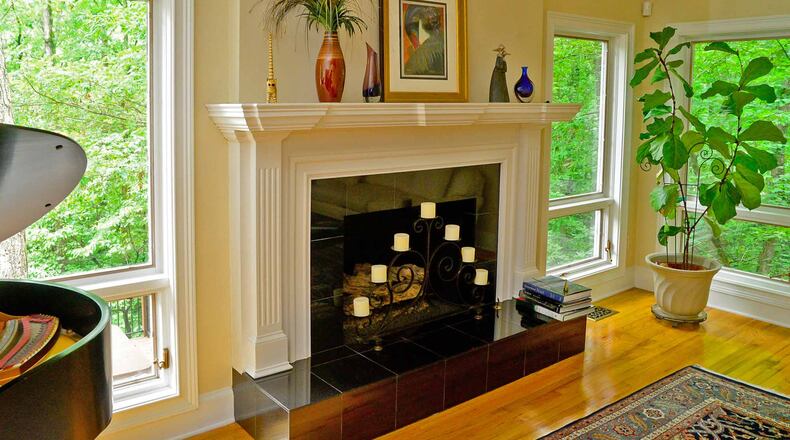 By alternating the décor of your fireplace each season, you will have a unique living space all year long.