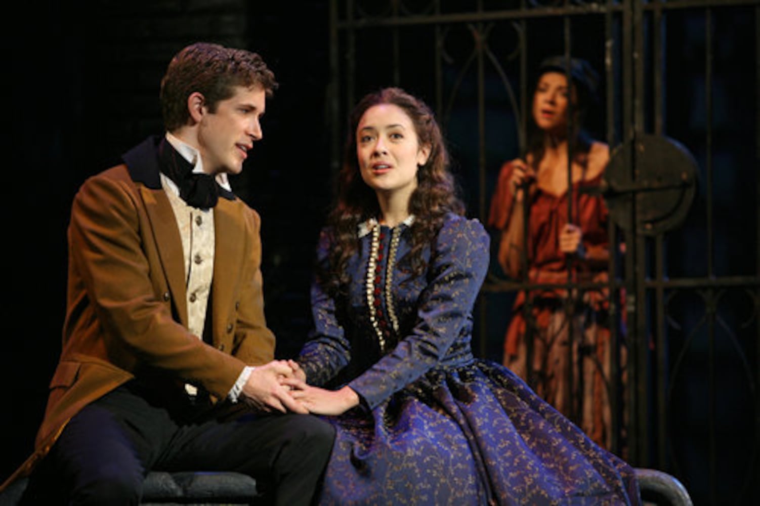 Former Bulldog leads 'Les Miserables' at Fox Theatre