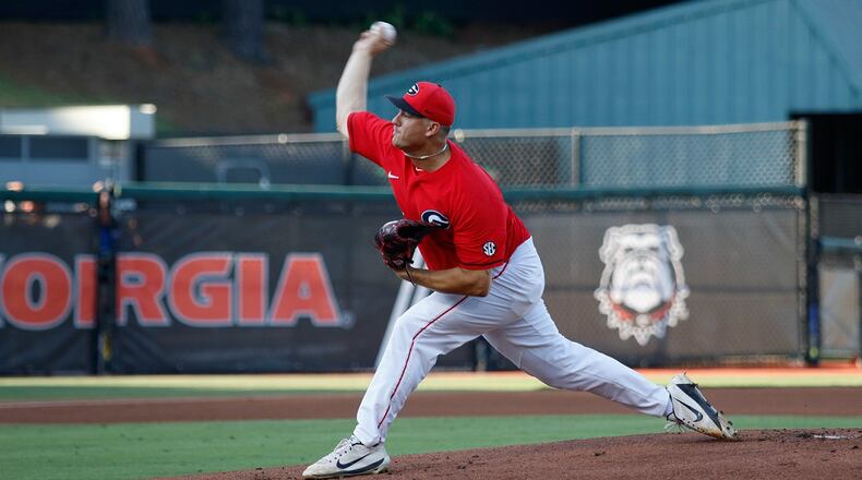Georgia pitcher Tony Locey in action against the Mercer Bears in the first round of the NCAA regional May 31, 2019 in Athens, Georgia. (Daniela Rico/ The Red & Black)