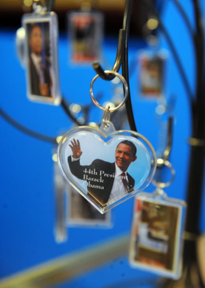 North DeKalb mall store only sells Obama items