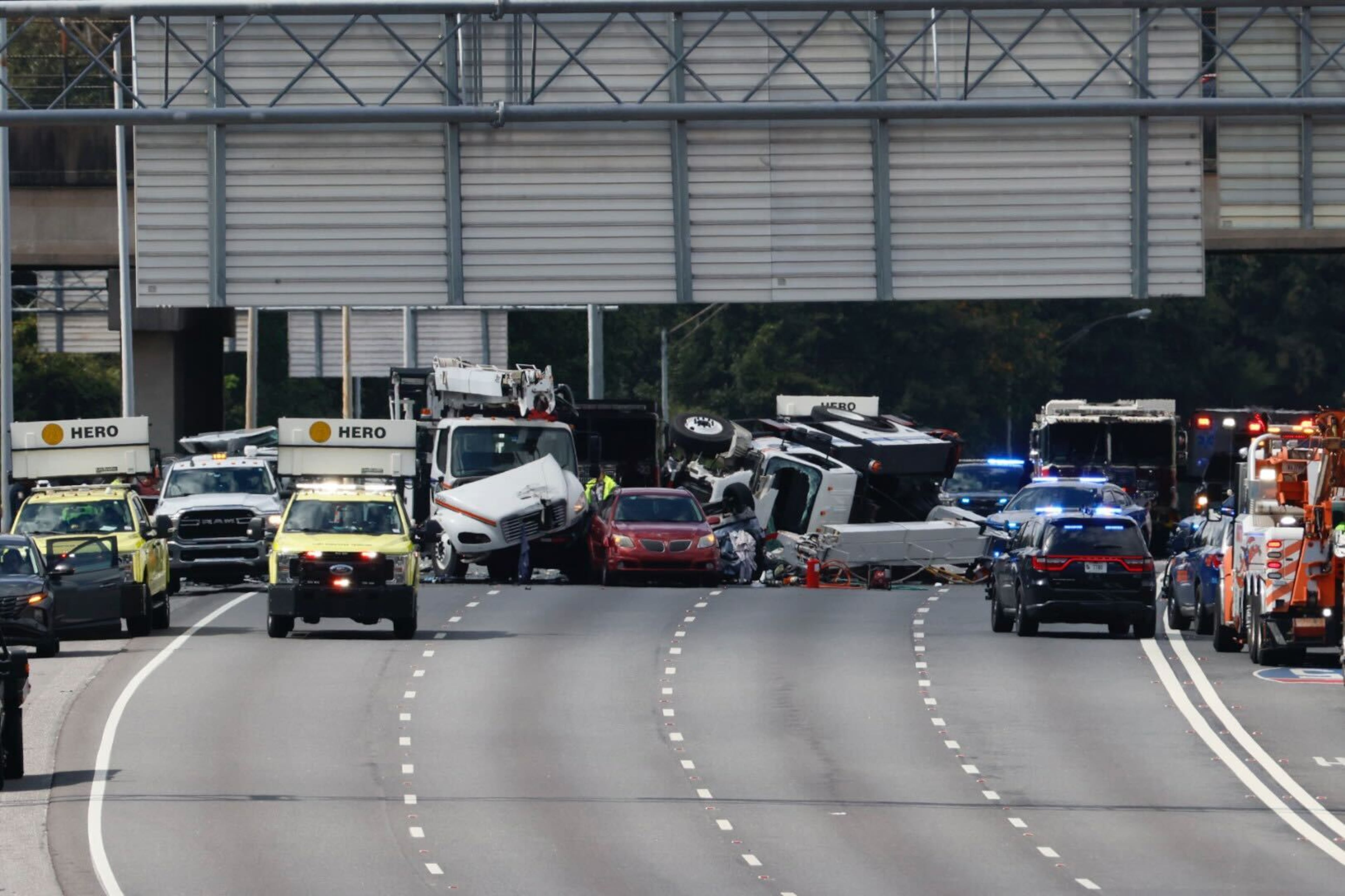 A fatal, seven-car pileup on I-75 South shut down all lanes of the interstate in Atlanta on Friday afternoon. Sept. 27, 2024. (Miguel Martinez/AJC)