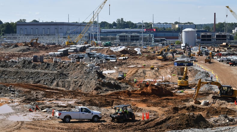 August 31, 2022 Atlanta - Photo shows expansion construction site of QTS’s Atlanta Data Center Campus in Atlanta on Wednesday, August 31, 2022. QTS Mega Data Center campus, featuring its own on-site Georgia Power substations and direct fiber access to a wide variety of carrier alternatives. (Hyosub Shin / Hyosub.Shin@ajc.com)