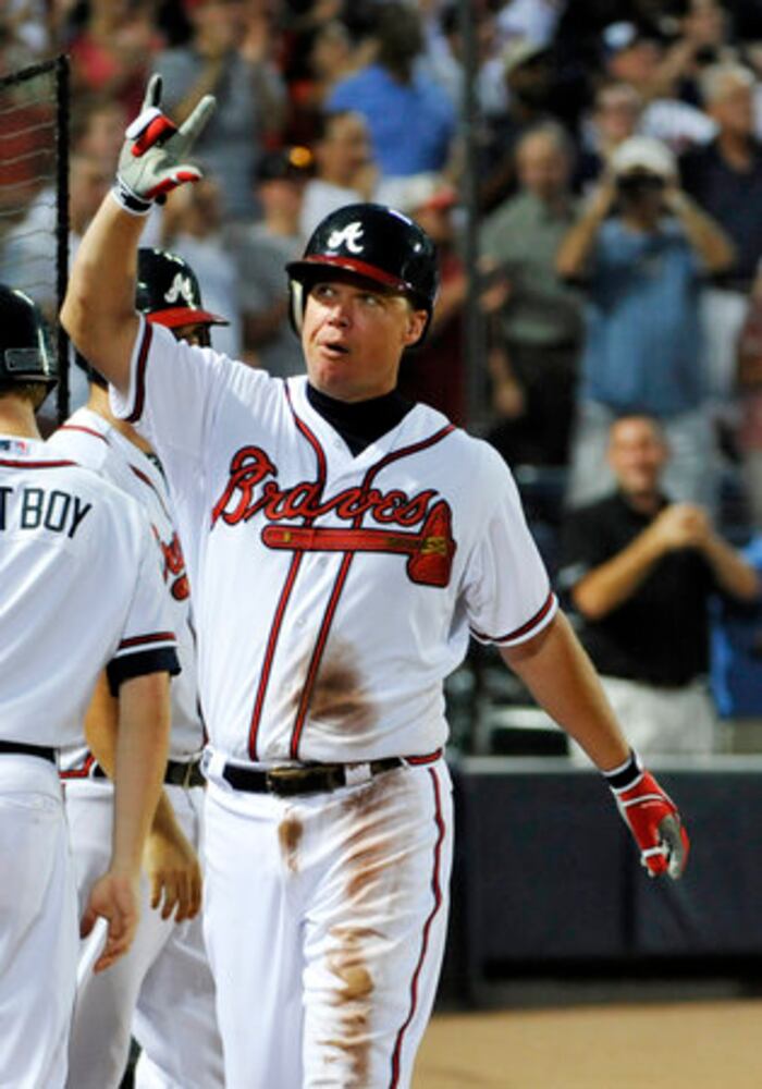 Chipper hits 2 homers on his bobblehead night