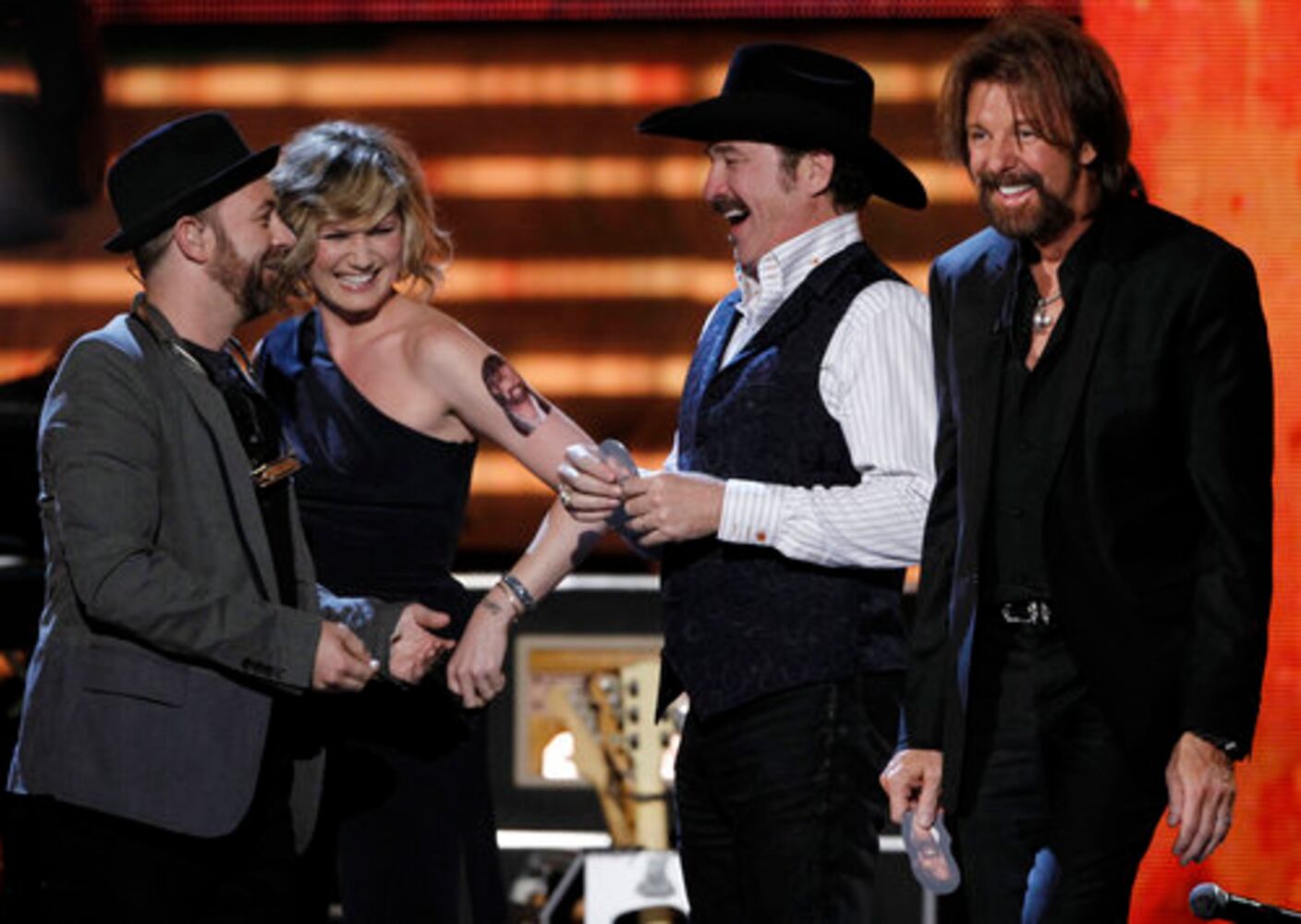 Stars take ride on Brooks & Dunn's 'Last Rodeo'