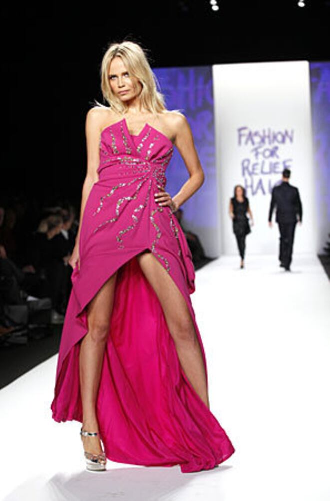 Naomi Campbell's Haiti relief fashion show