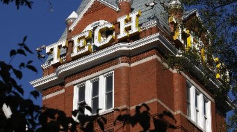 Eight teams scored perfect single-year APR scores in the 2013-14 academic year - golf, men’s swimming, women’s swimming, men’s tennis, volleyball, women’s outdoor track, women’s indoor track, and women’s cross country.