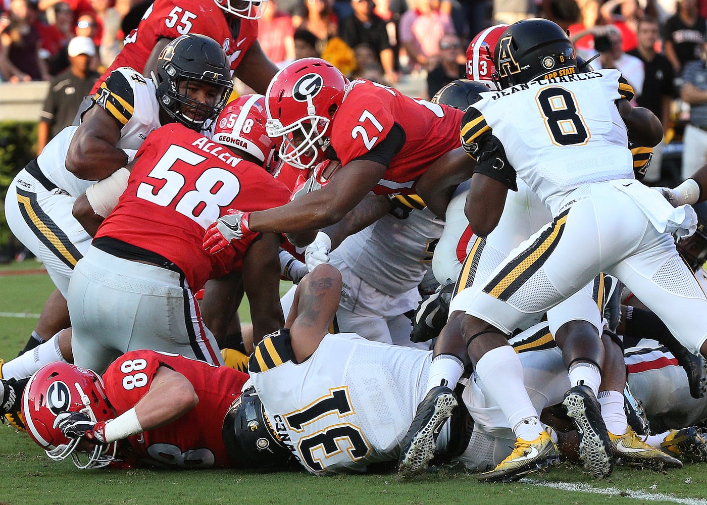 Photos: Jacob Eason hurt in Georgia’s first game