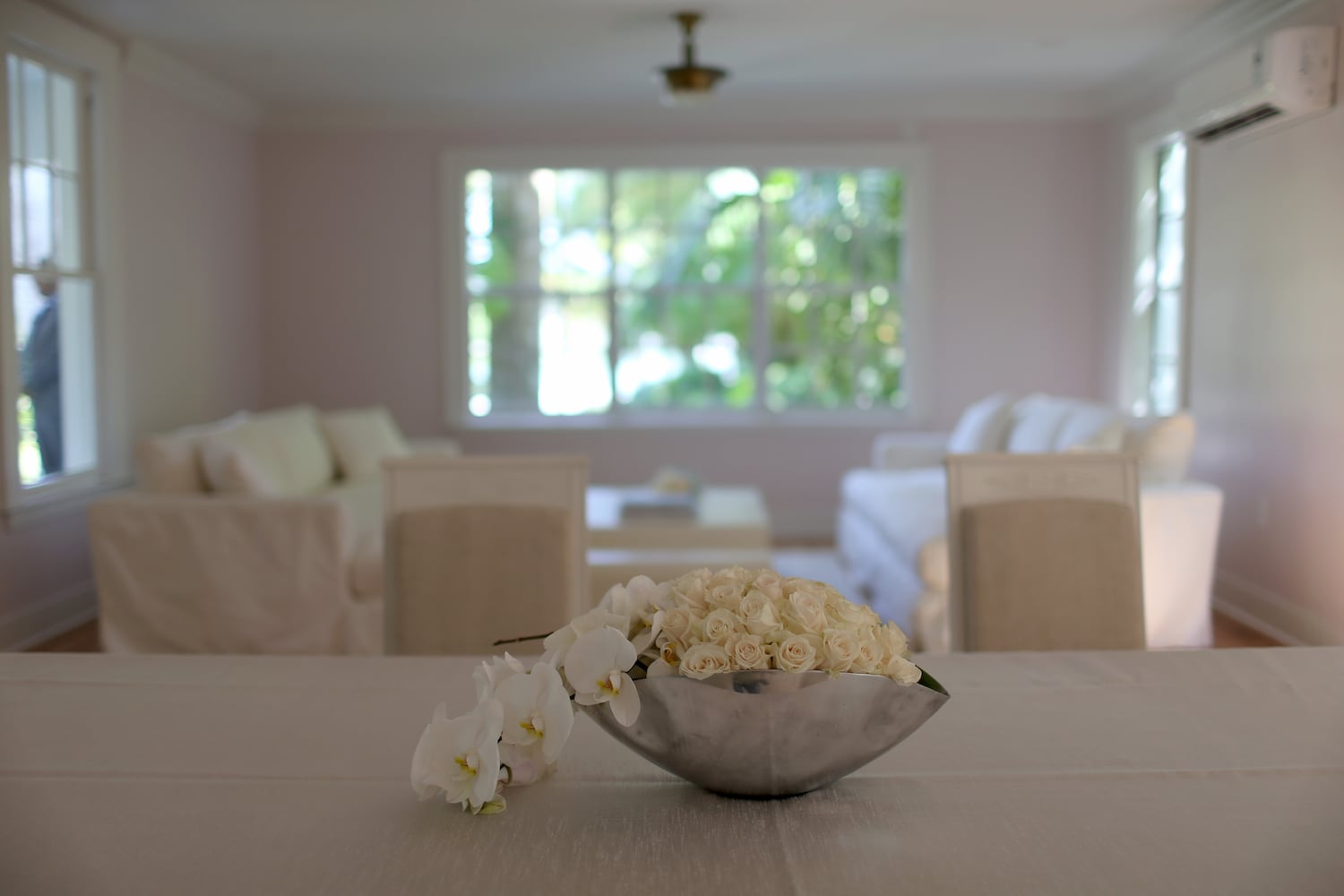 Tour of historic waterfront mansion