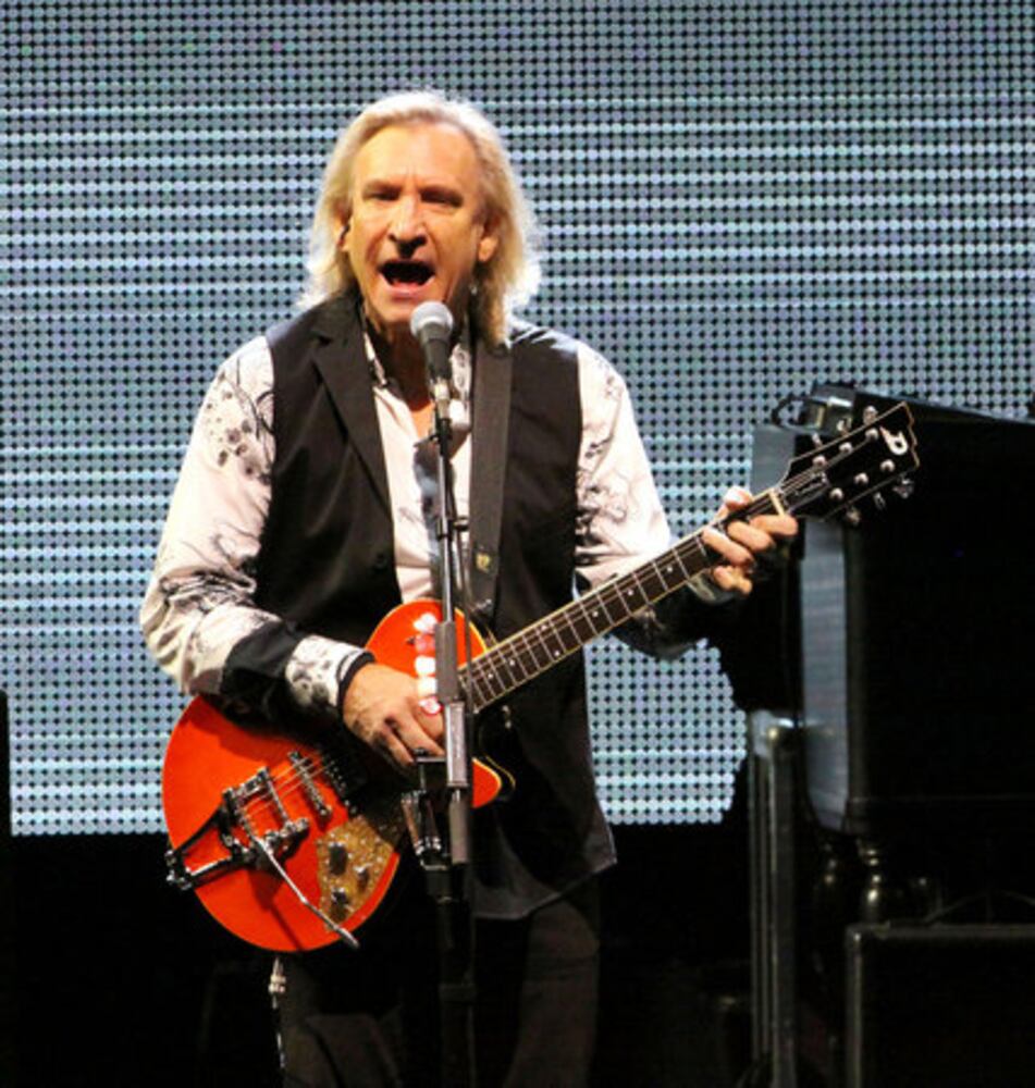 The Eagles jam at Verizon