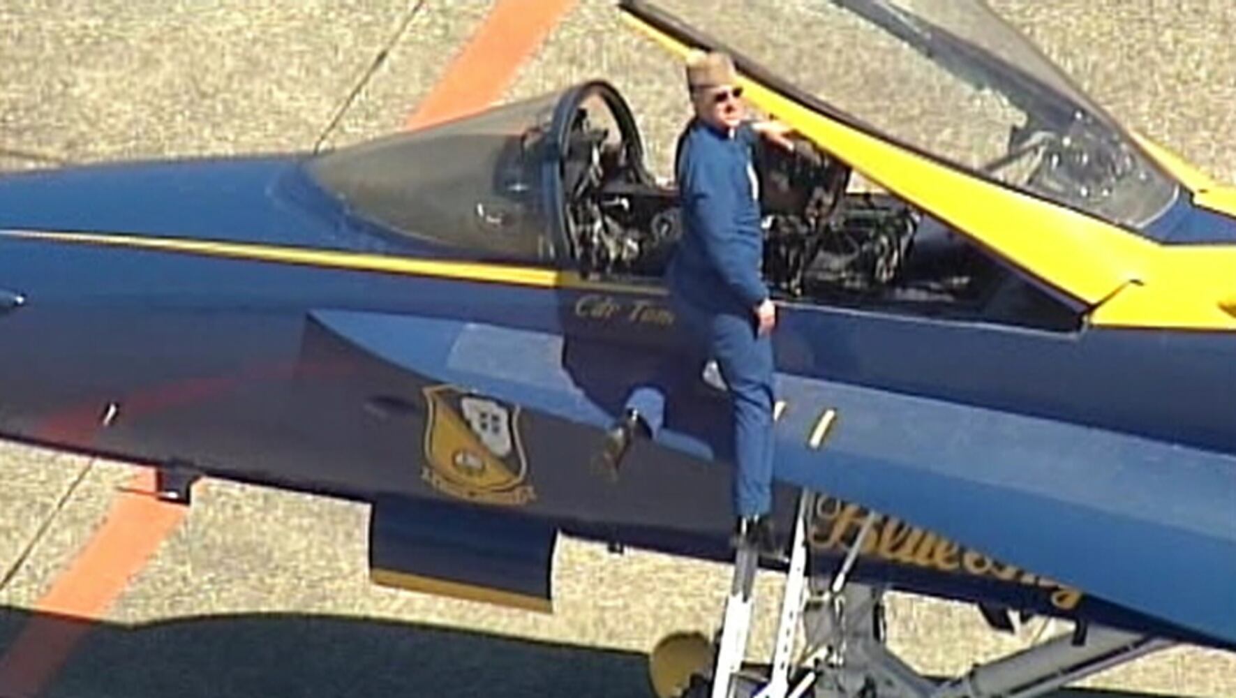 Blue Angels arrive in Seattle