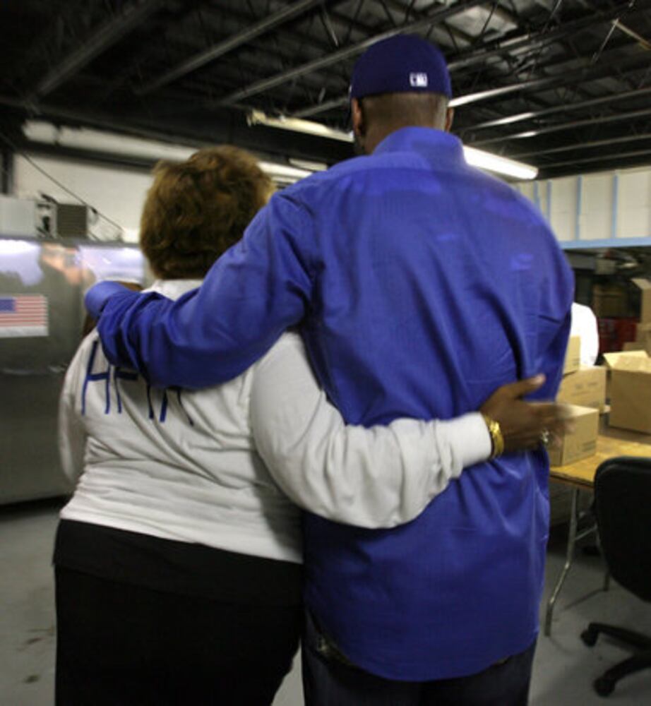 Tyler Perry donates food to Hosea Feed The Hungry