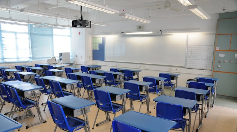 Despite high risks of COVID-19 in their communities, some metro school districts chose to open this week for face-to-face classes. Most districts that went virtual this week because of concerns about the quick-spreading omicron variant hope to be back in classrooms next week. (McClatchy)