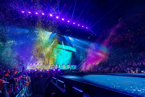 Confetti cannons erupt during TWICE's set. (Photo courtesy of JYP Entertainment)