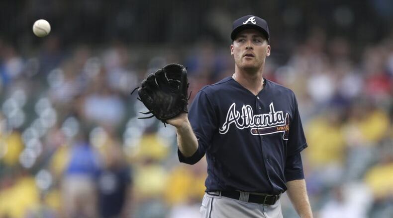 Eric O’Flaherty signed a minor-league contract with the Braves. The veteran left-hander struggled last season with the Braves before having arthroscopic surgery for neuritis in his pitching arm. (AP photo)