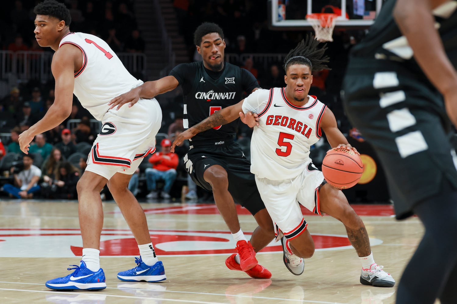 121425 uga basketball photos